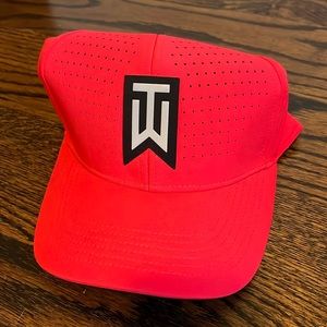 Nike Tiger Woods TW Classic99 Golf Hat M/L
